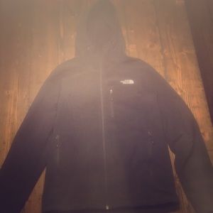 Black water proof windbreaker